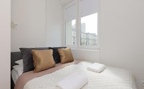 Fashionable City Center Apartment By Noclegi Renters
