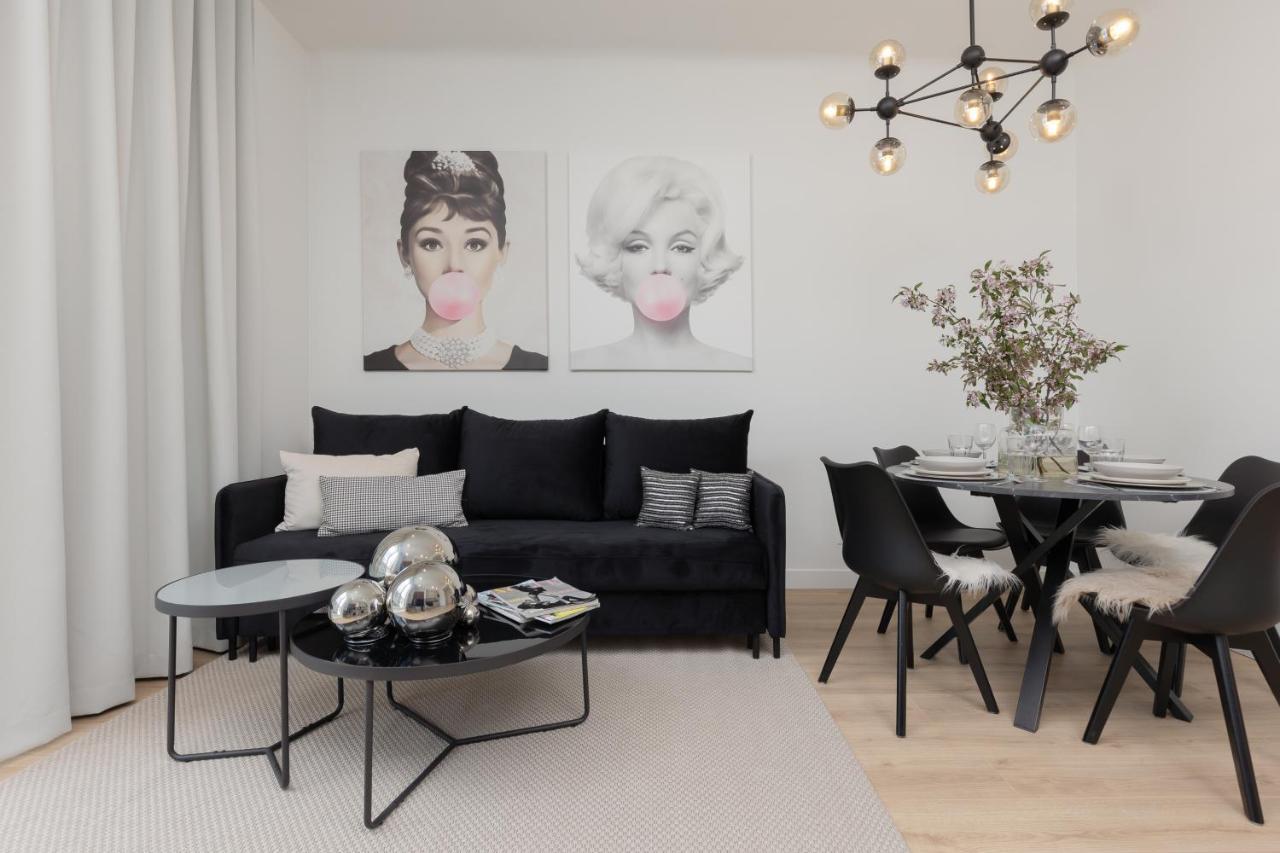 Fashionable City Center Apartment By Noclegi Renters Варшава Экстерьер фото