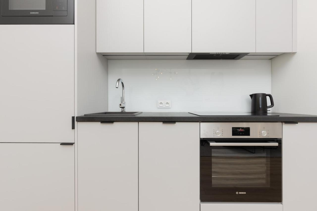 Fashionable City Center Apartment By Noclegi Renters Варшава Экстерьер фото