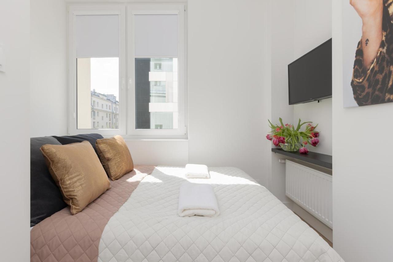 Fashionable City Center Apartment By Noclegi Renters Варшава Экстерьер фото