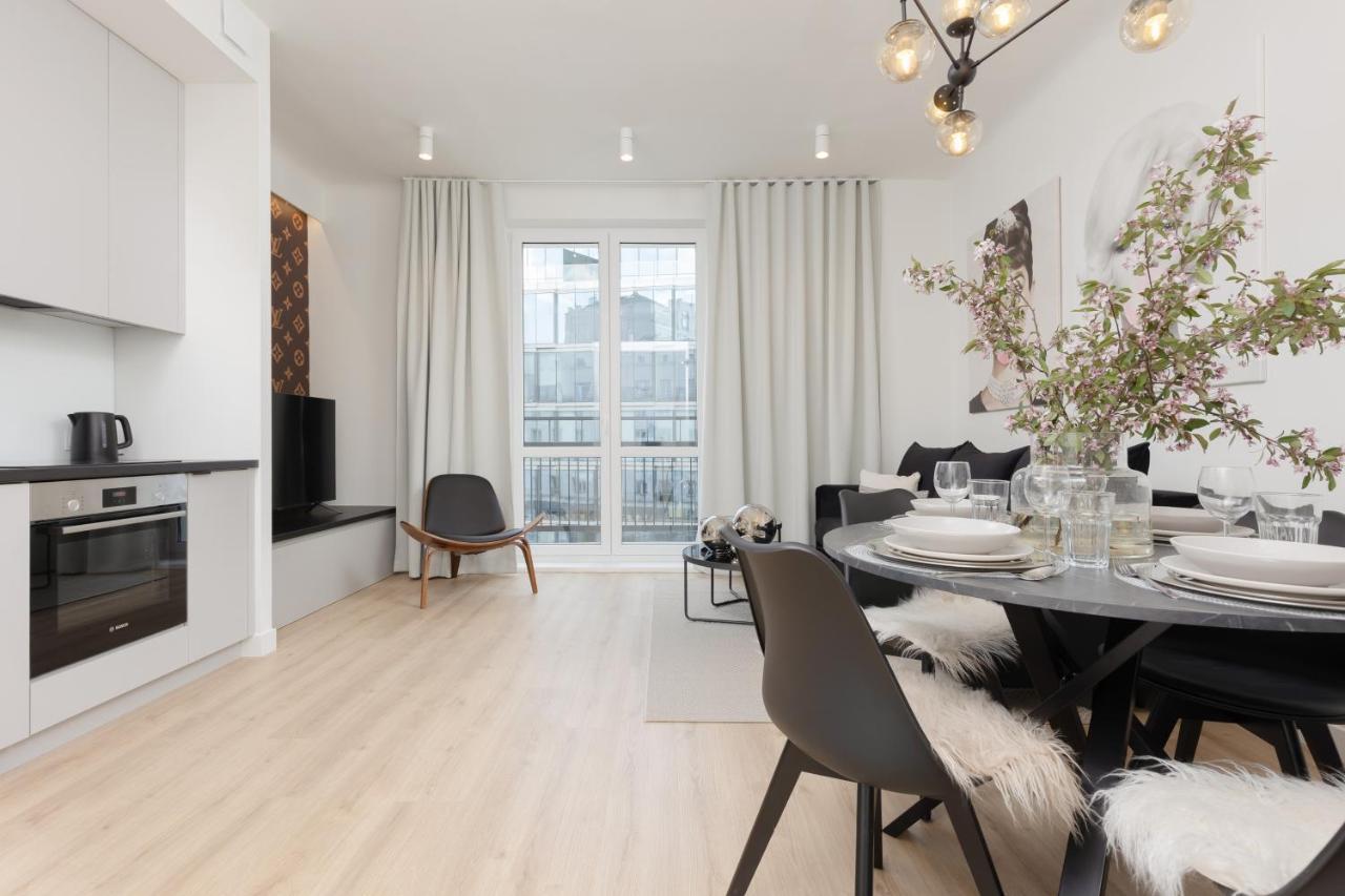 Fashionable City Center Apartment By Noclegi Renters Варшава Экстерьер фото